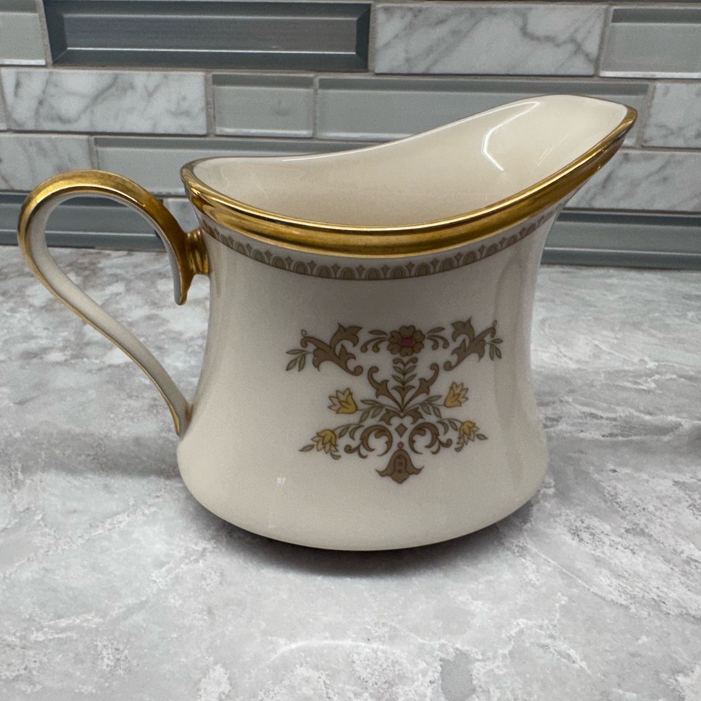 Lenox Castle Garden Bone China Dinnerware SUGAR & CREAMER SET Floral Gold Trim - Picture 8 of 9
